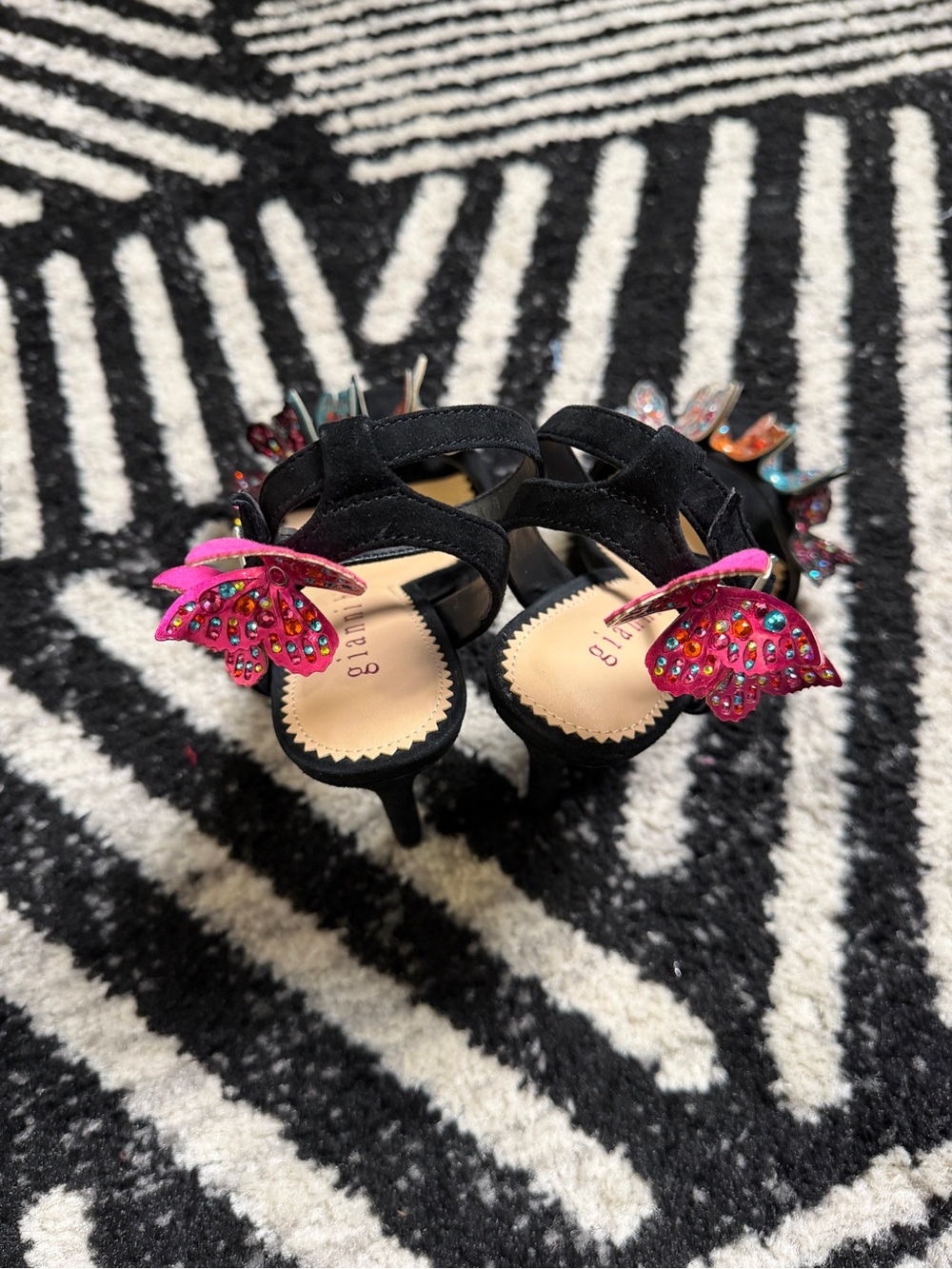 Black Butterfly Heel - Picture 9 of 10